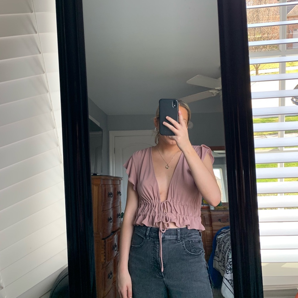 Mauve women’s shirt tie across